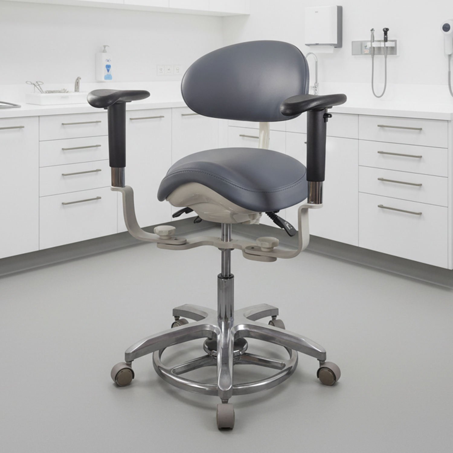 Saddle Stool with 360° Rotating Armrest & Triple-Lever Control - Image 3